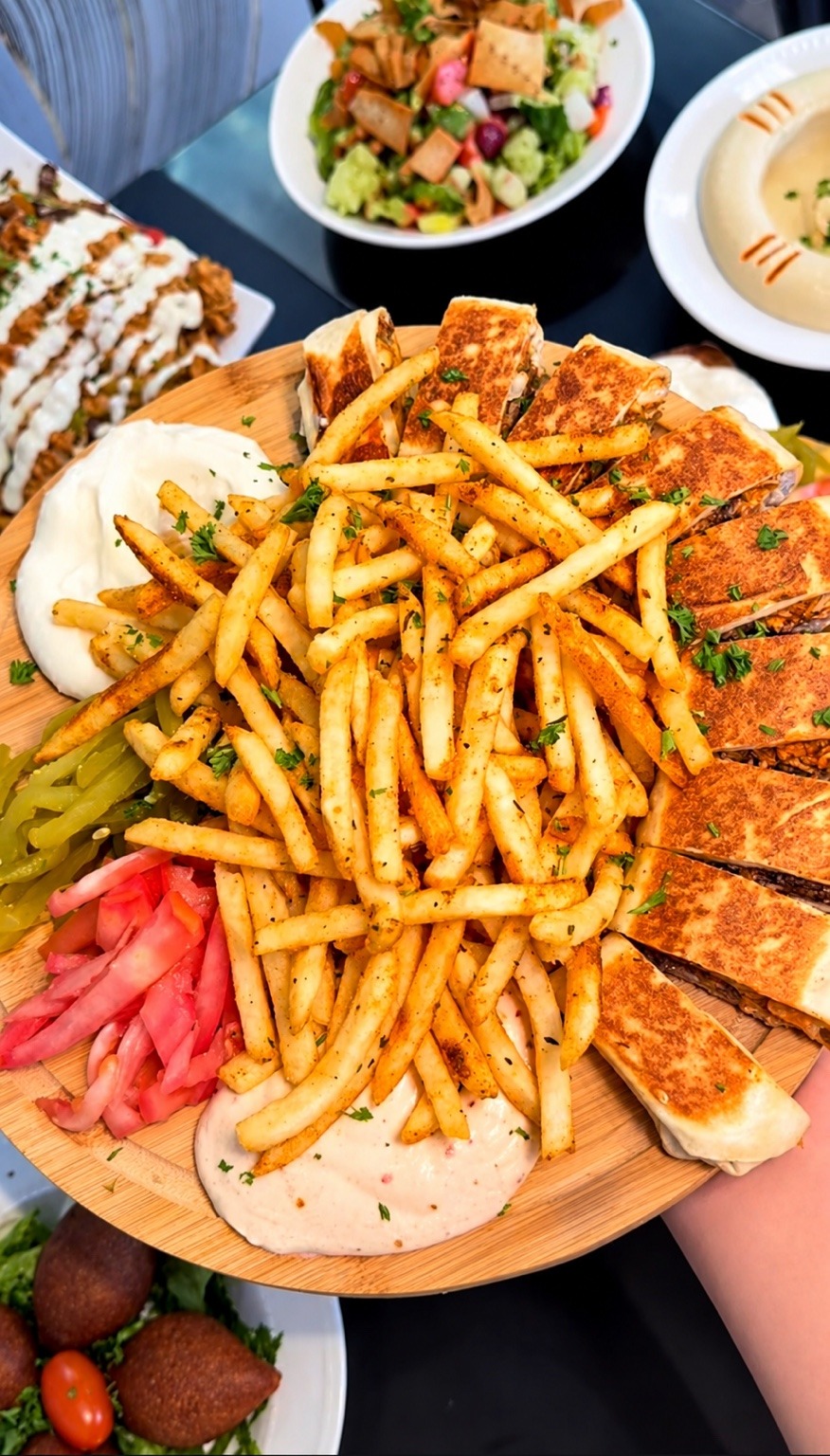 Shawarma platter with fries